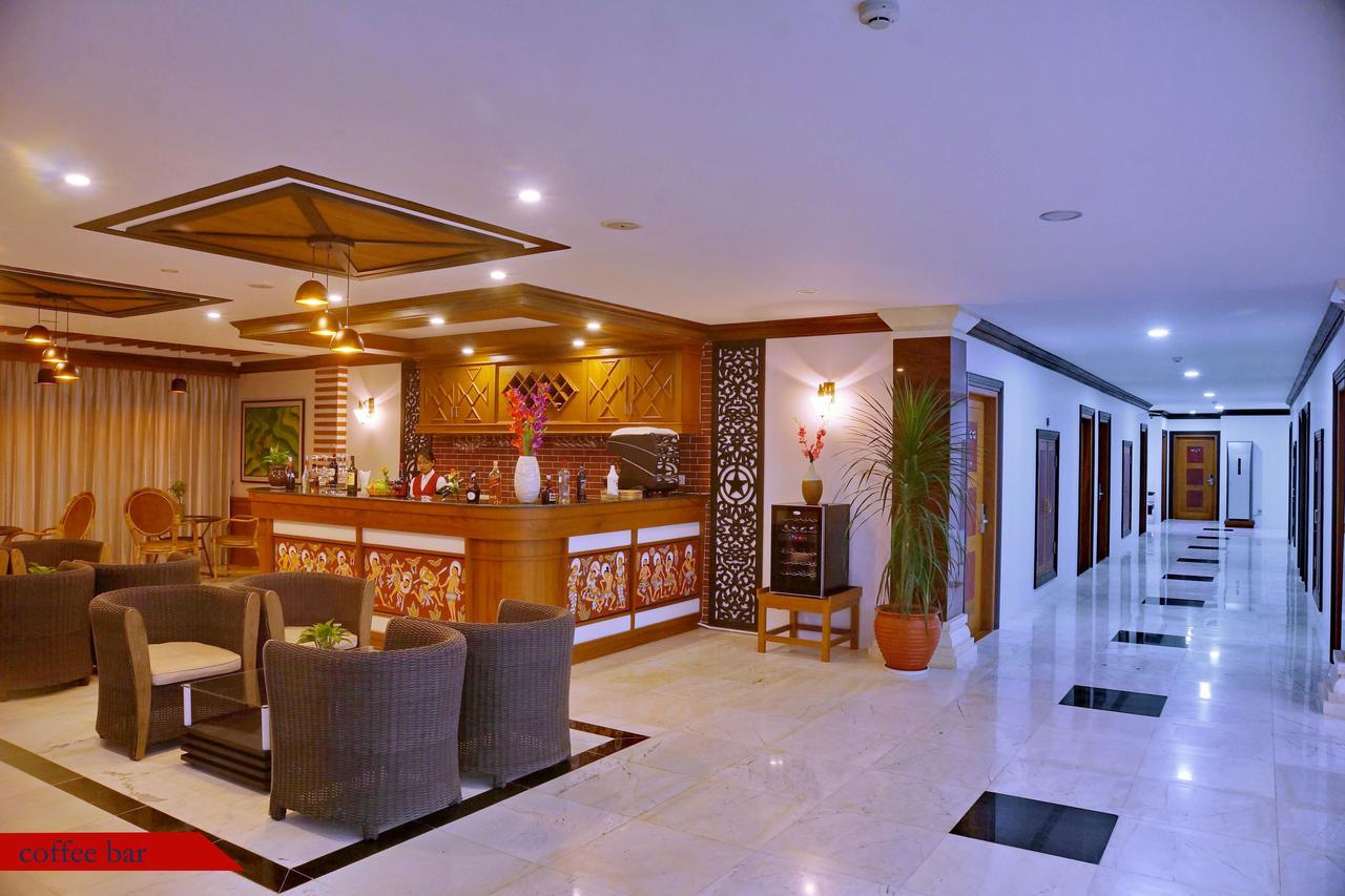 The Regency Hotel Баган Екстериор снимка