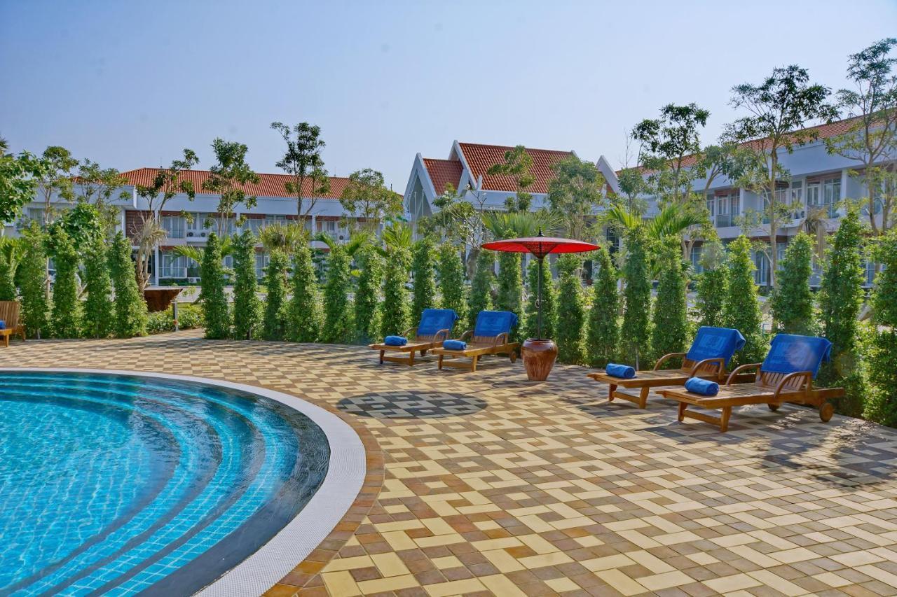 The Regency Hotel Баган Екстериор снимка