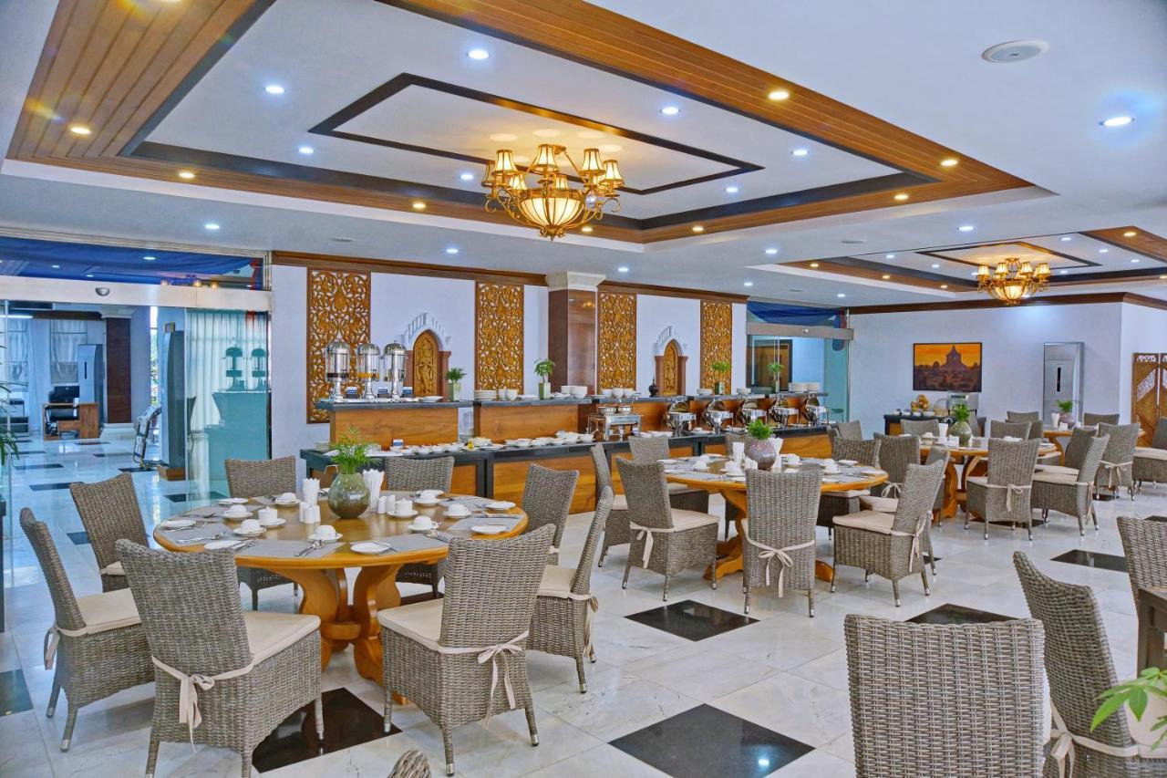 The Regency Hotel Баган Екстериор снимка